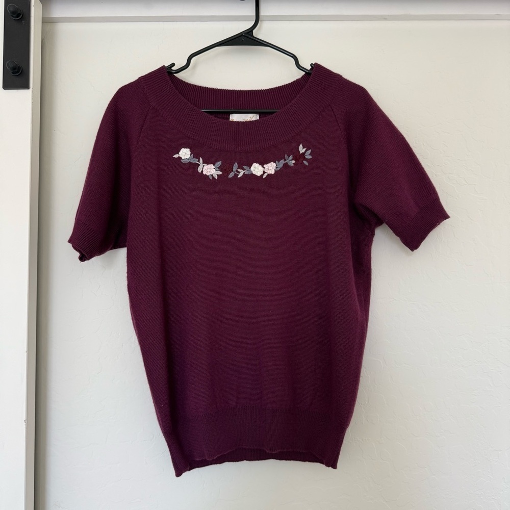 Vintage Jantzen Purple Floral Short Sleeve Sweater Top Grandma Embroidered Wool